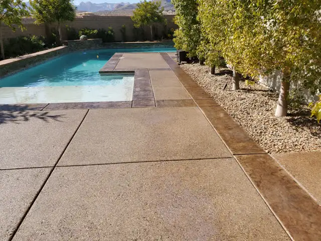 Stamped pool deck border