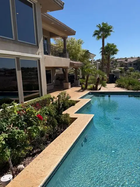 Stamped pool coping